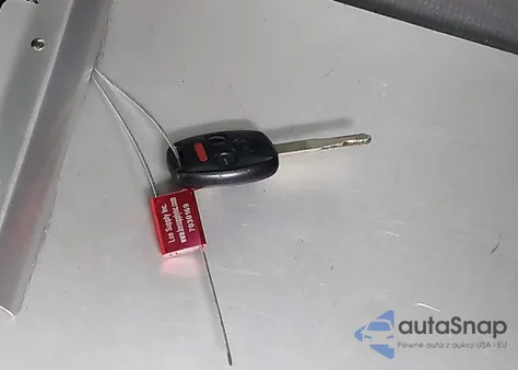 2005 Honda Accord 2.4 Lx z USA, uszkodzony, nr VIN 1HGCM56445A152861